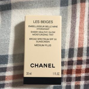 Chanel tinted sunscreen and moisturizer